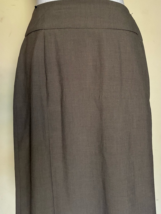 New York & Company Dresses & Skirts - New York & Company Brown Stretch Knee Length Pencil Skirt Rear Vent Sz 10